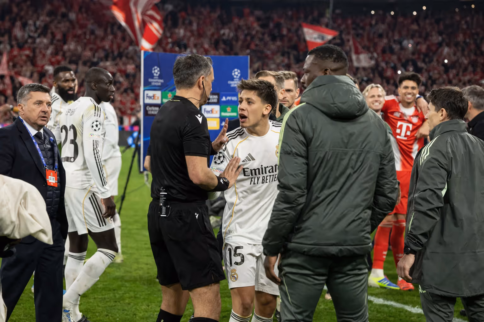 Arda Güler: Gala und Ausraster gegen Bayern | Symbolbild KI-generiert © 2026 EMH AG JS by OpenAI 5.4