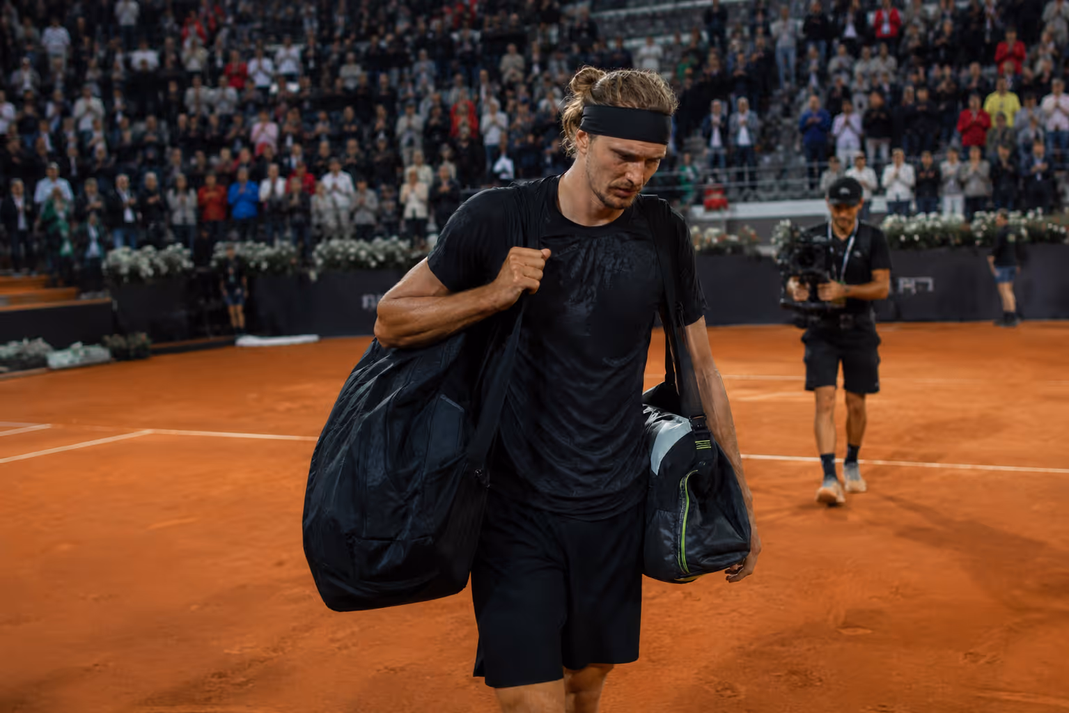 Zverev-Aus in Rom: Frust, Matchbälle und der Streit um den Platz | Symbolbild KI-generiert © 2026 EMH AG JS by OpenAI 5.5